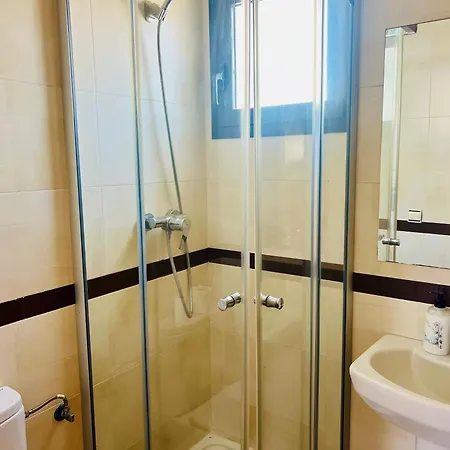 La Cala, Pax 5, 2d, Wifi, Pool, Tennis And Excellent Location *