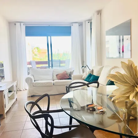 La Cala, Pax 5, 2d, Wifi, Pool, Tennis And Excellent Location Apartment